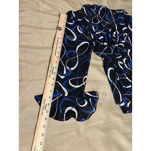 Chaps Women’s Long Bell Sleeve Top Size M See-through Pleated Multicolor - Picture 10 of 10